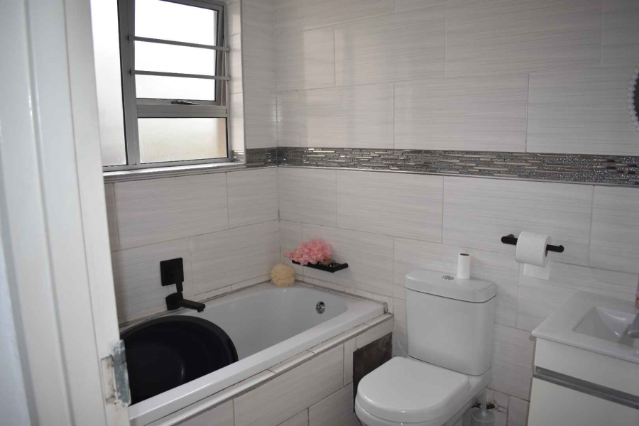 3 Bedroom Property for Sale in Beacon Bay Eastern Cape